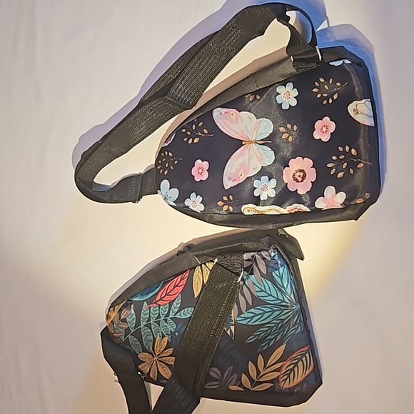 2 new Crossbody, 2 designs, Easy Clean, headphone access; - Picture 3 of 5